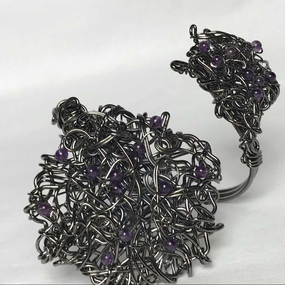 Twist cuff - Picture 3 of 7